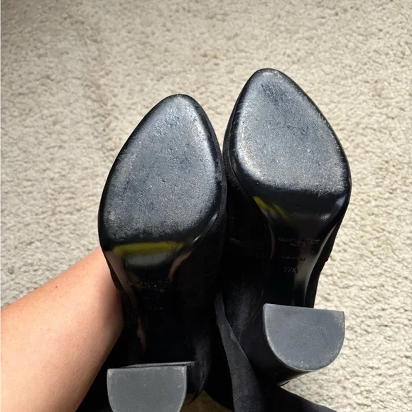 Saint Laurent Meurice tassel suede boots - Picture 13 of 14